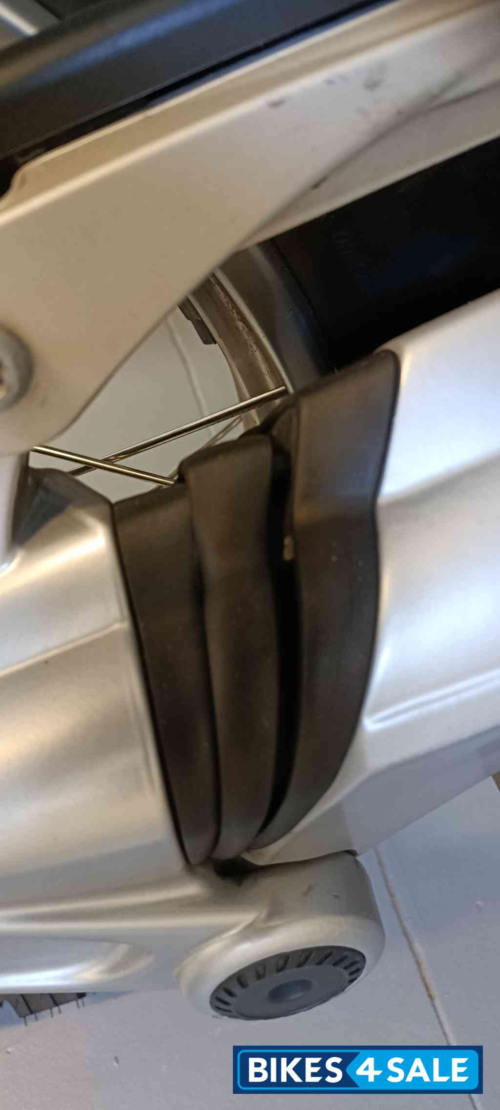 Silver BMW R1200GS Silver BMW R1200GS