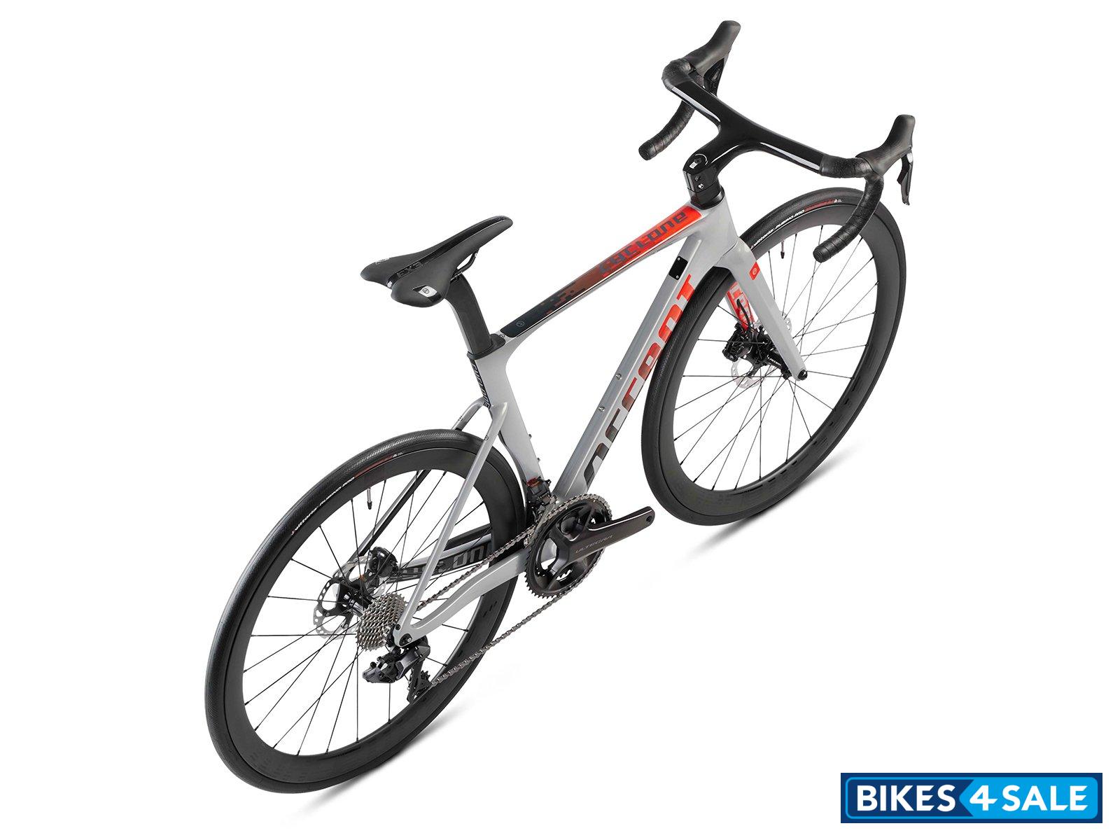 Accent Cyclone Disc Ultegra Di2