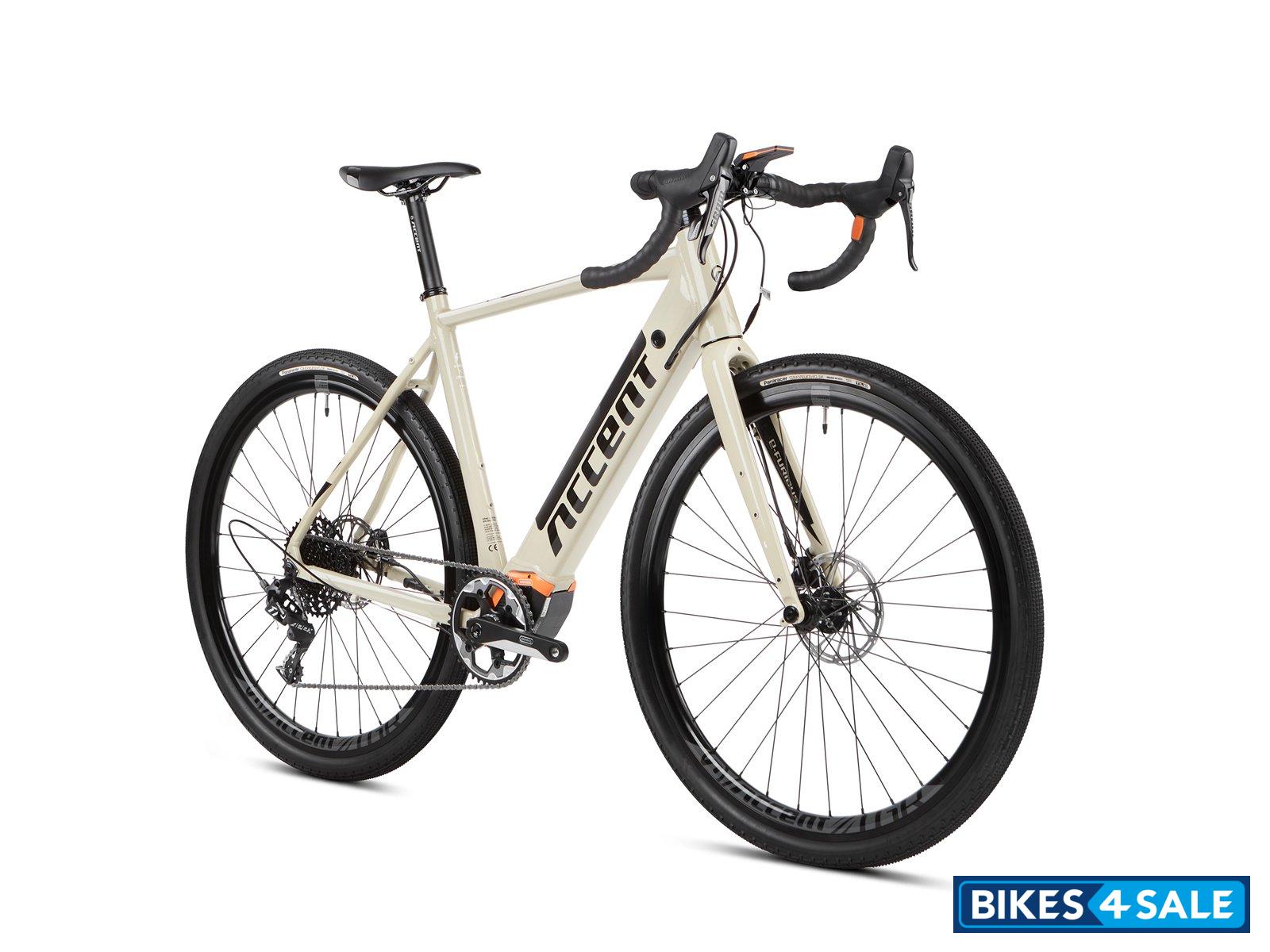 Accent E-Furious M800