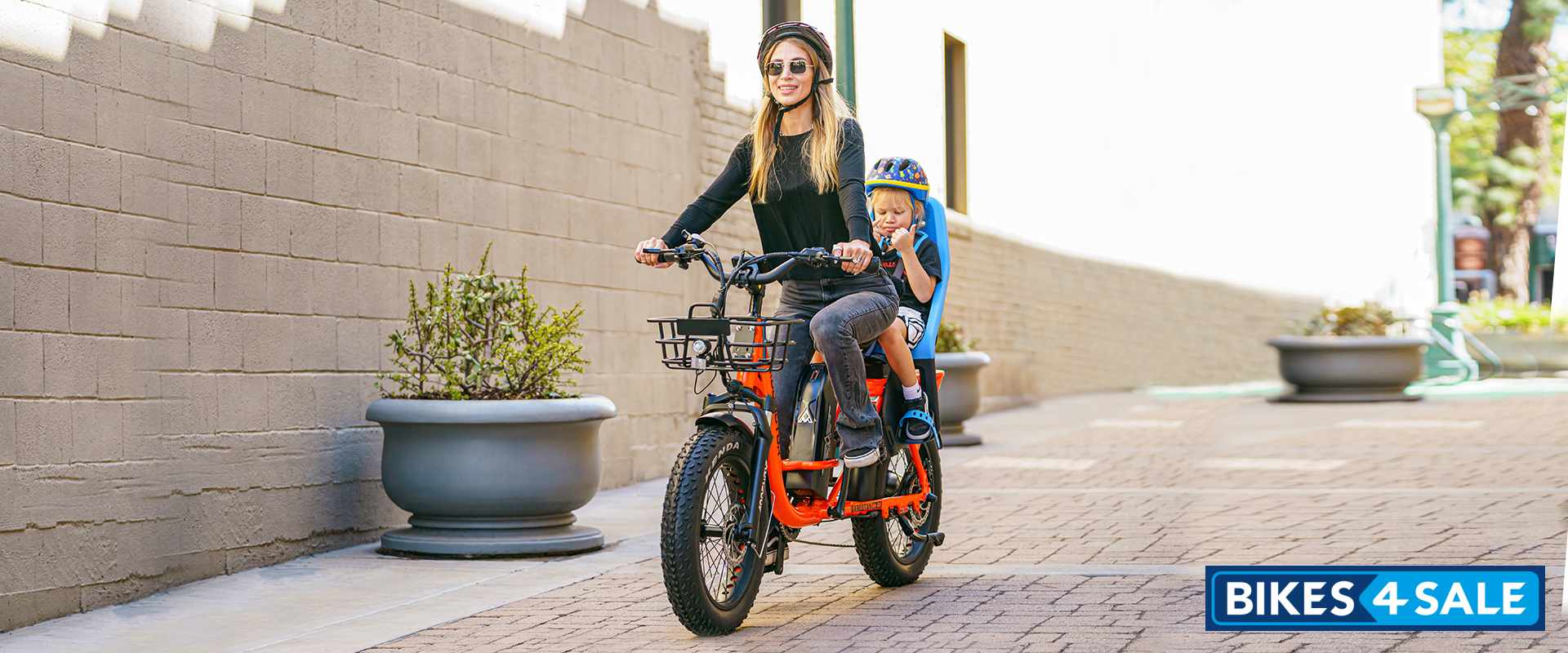 Addmotor Garootan M-81