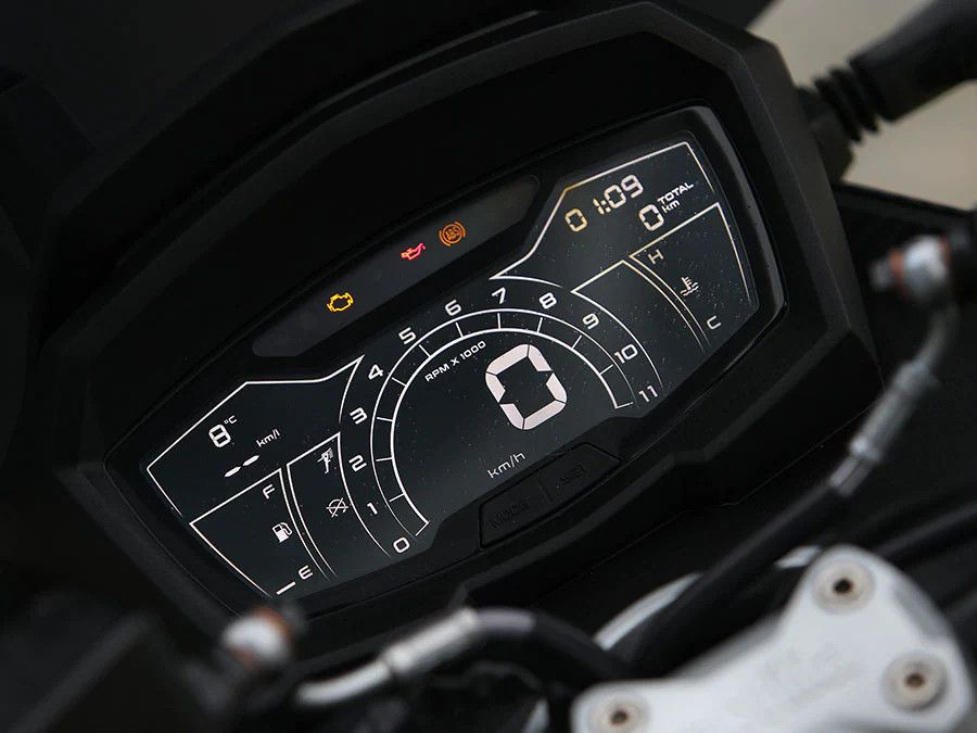 Aprilia SR GT 125 - Digital Display