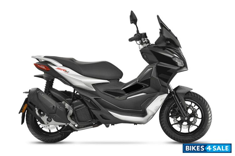 Aprilia SR GT 200 Aprilia Black