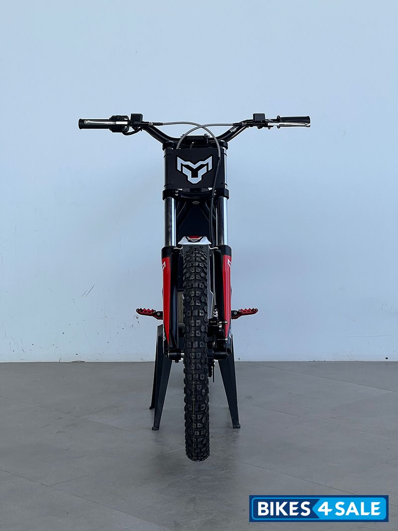 Arctic Leopard E-XT 560 Off-Road