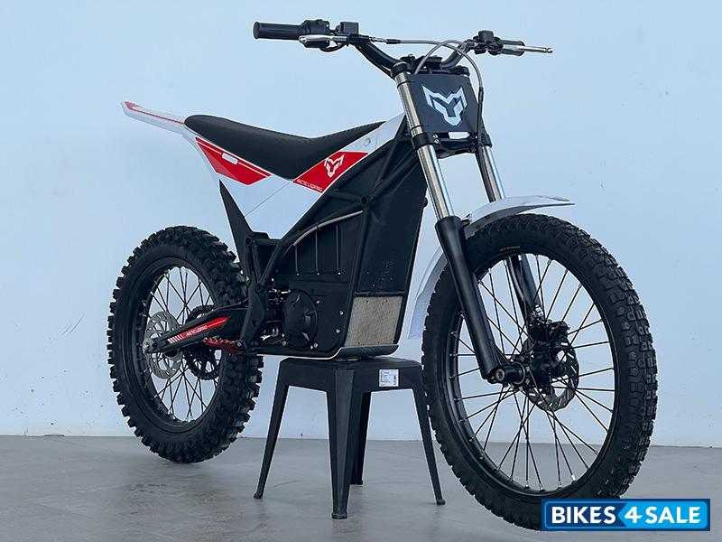 Arctic Leopard E-XT 560 Off-Road