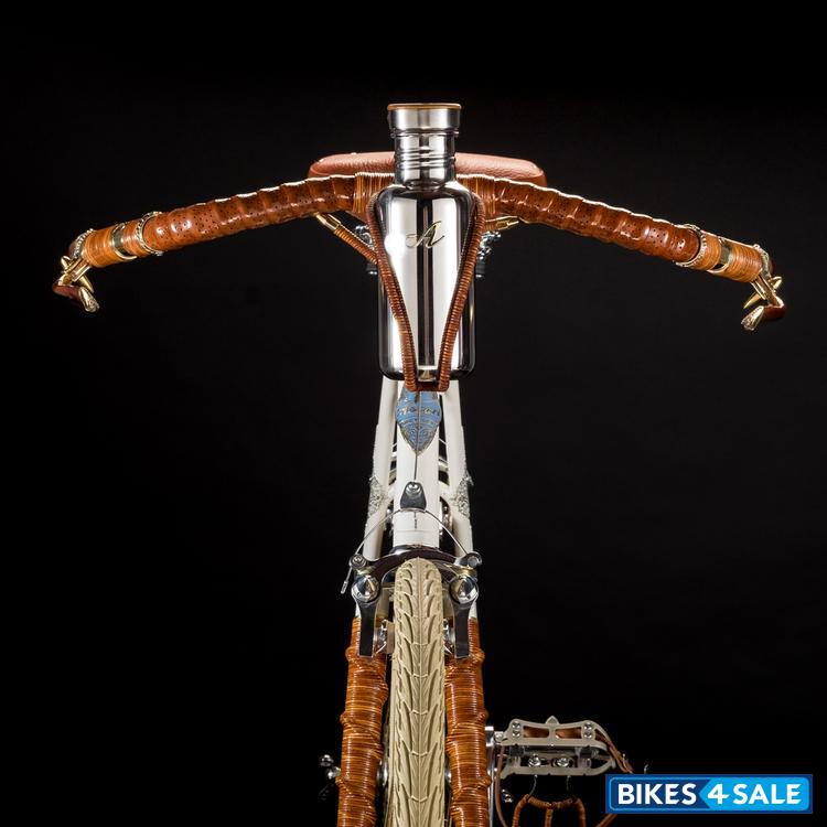 Ascari King Plus White