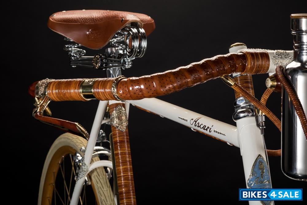 Ascari King Plus White