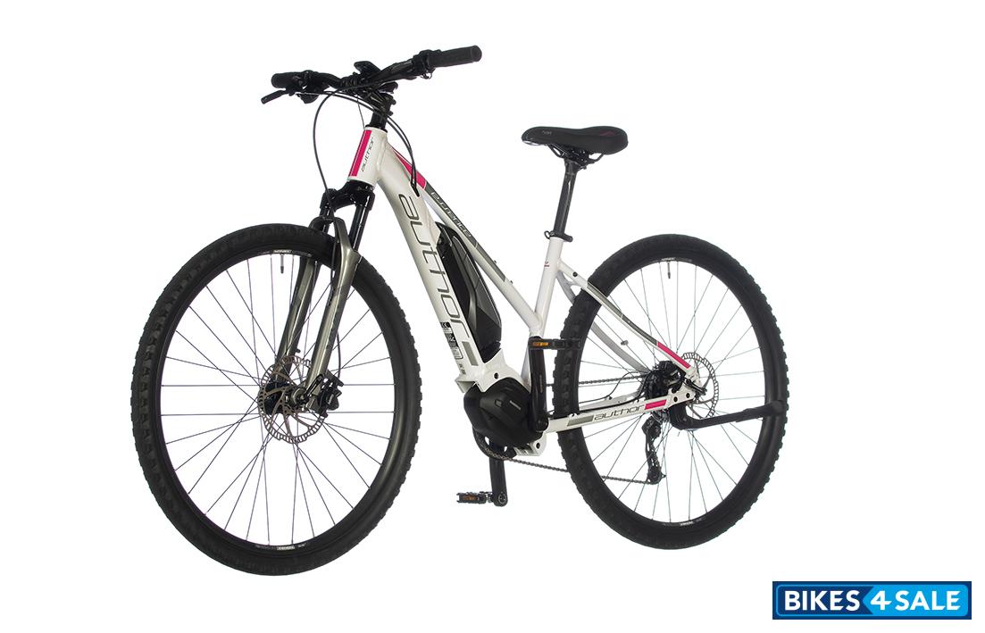 Author Essence 2021-22