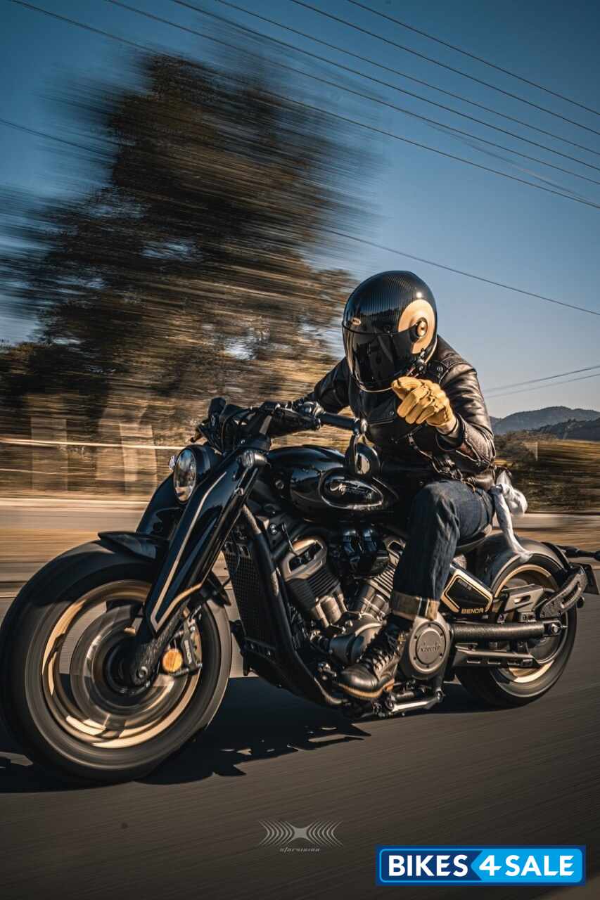 Benda Napoleon Bob 500