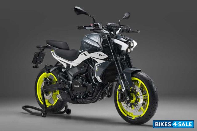 Benelli Tornado Naked Twin 500