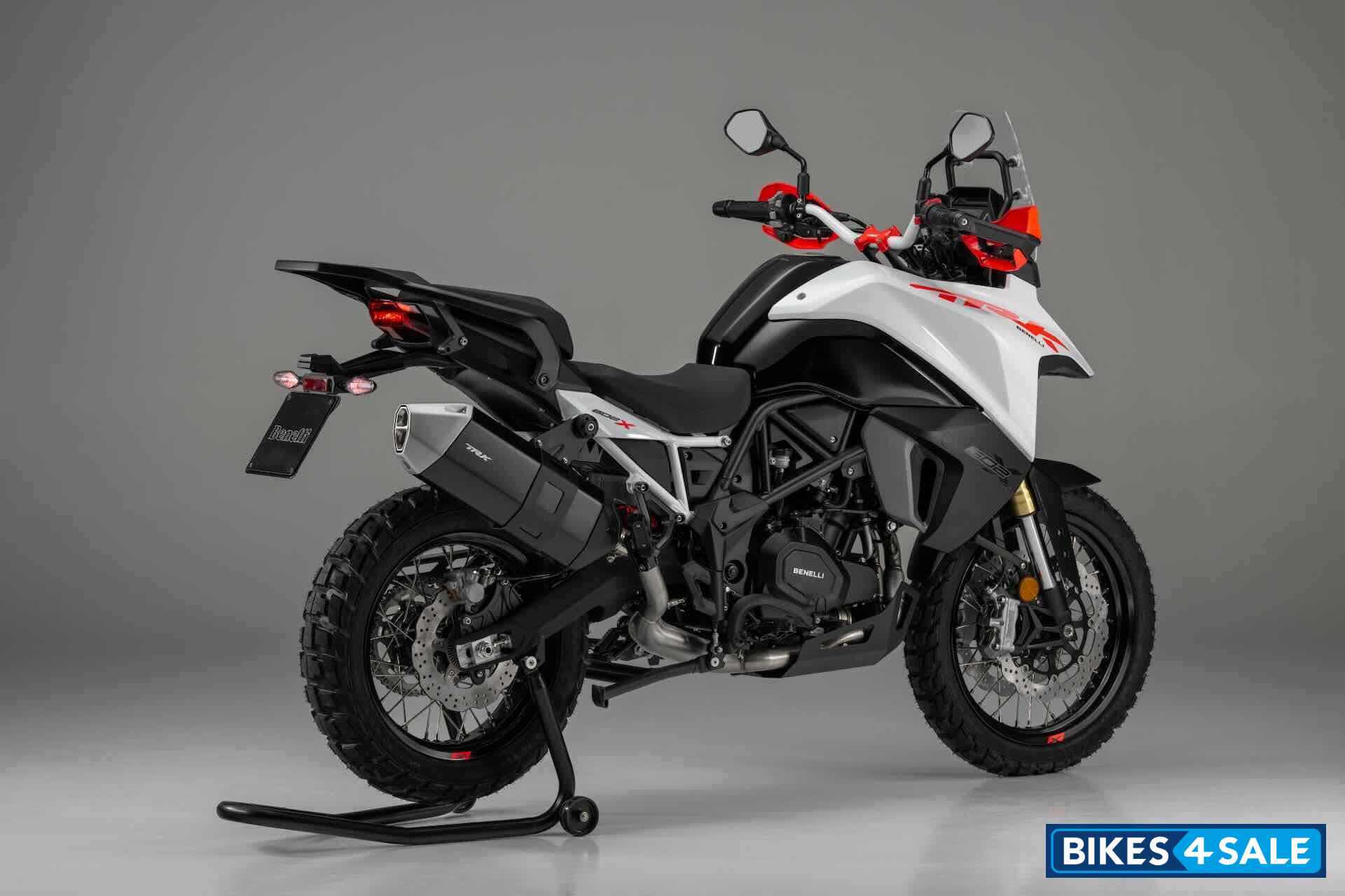 Benelli TRK 602 X
