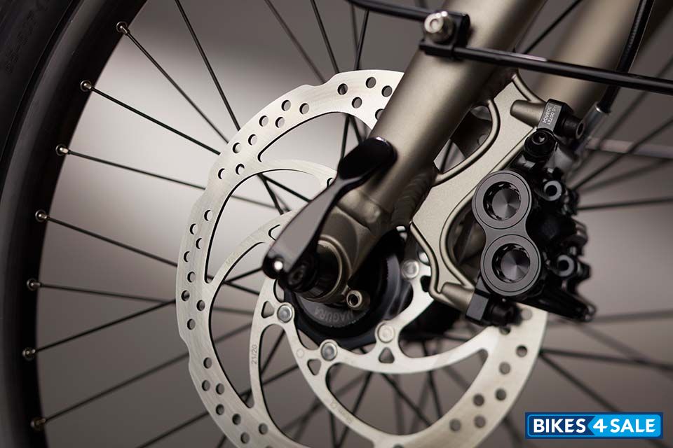 Benno Boost Evo 6.1 Magura Hydraulic Disc Brakes