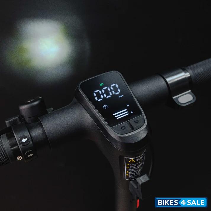 Benzina Zero V-10 LED Display