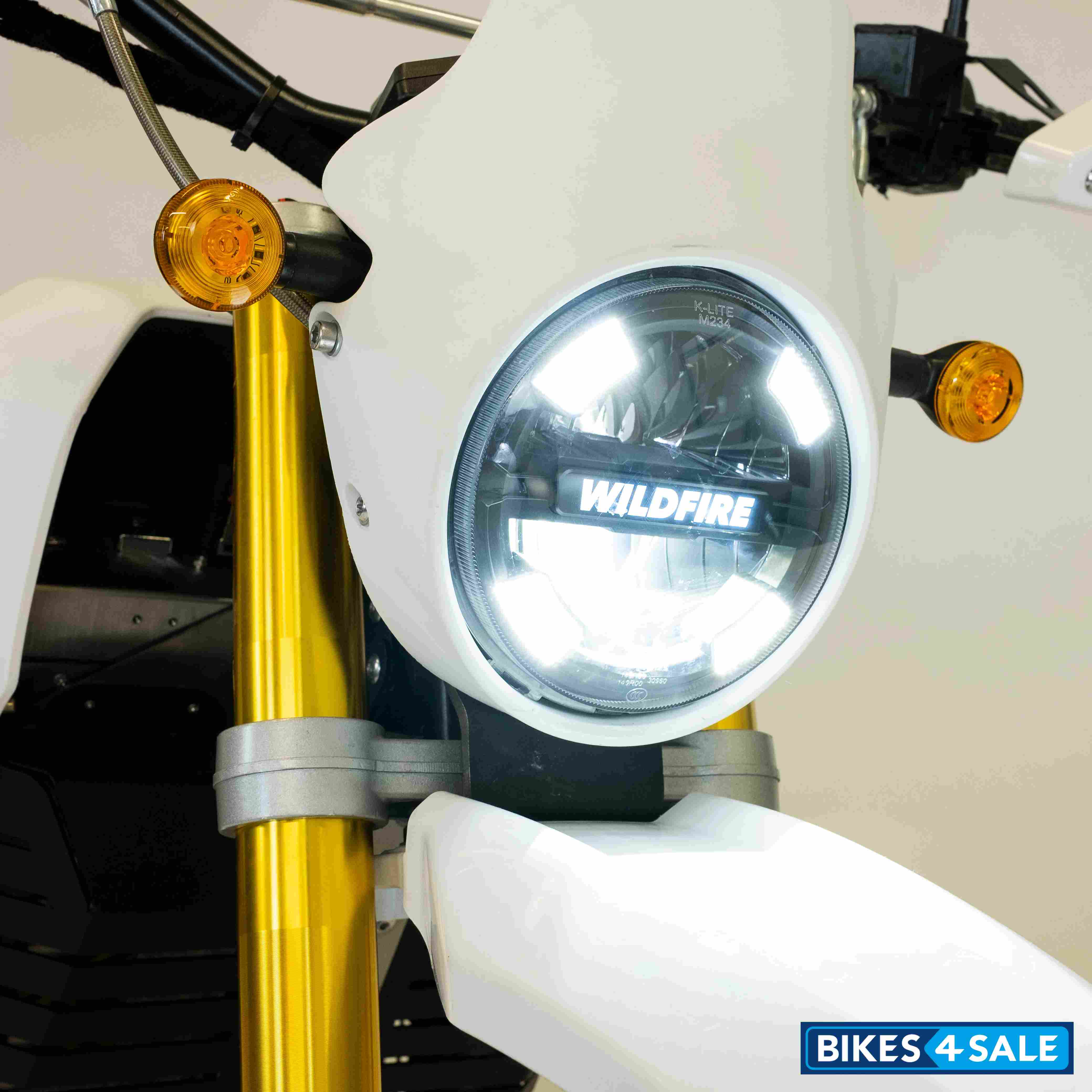 BlackTea Wildfire LED Headlight