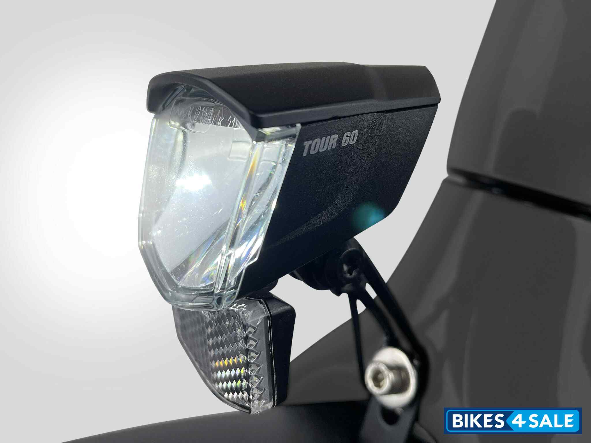 Blaupunkt Fridel 2024 Automatic high brightness 60 lux headlight