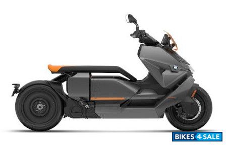 BMW 2022 CE 04