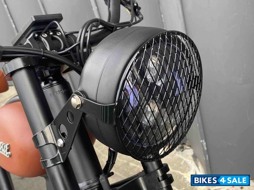 Boost Scout 750 Country