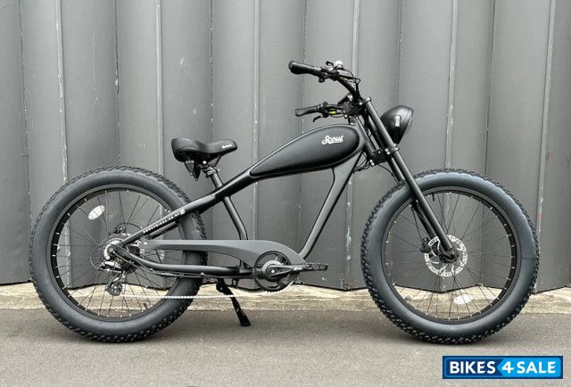 Boost Scout 750 Stealth