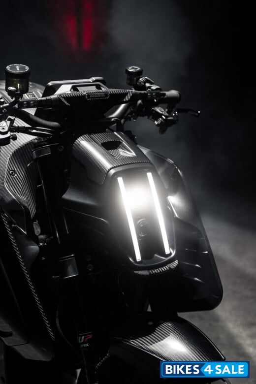 BRABUS 1400 R Signature Edition