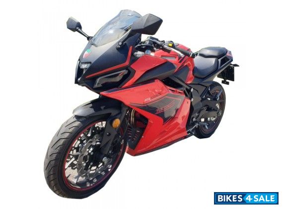 Capirelli Monza R125