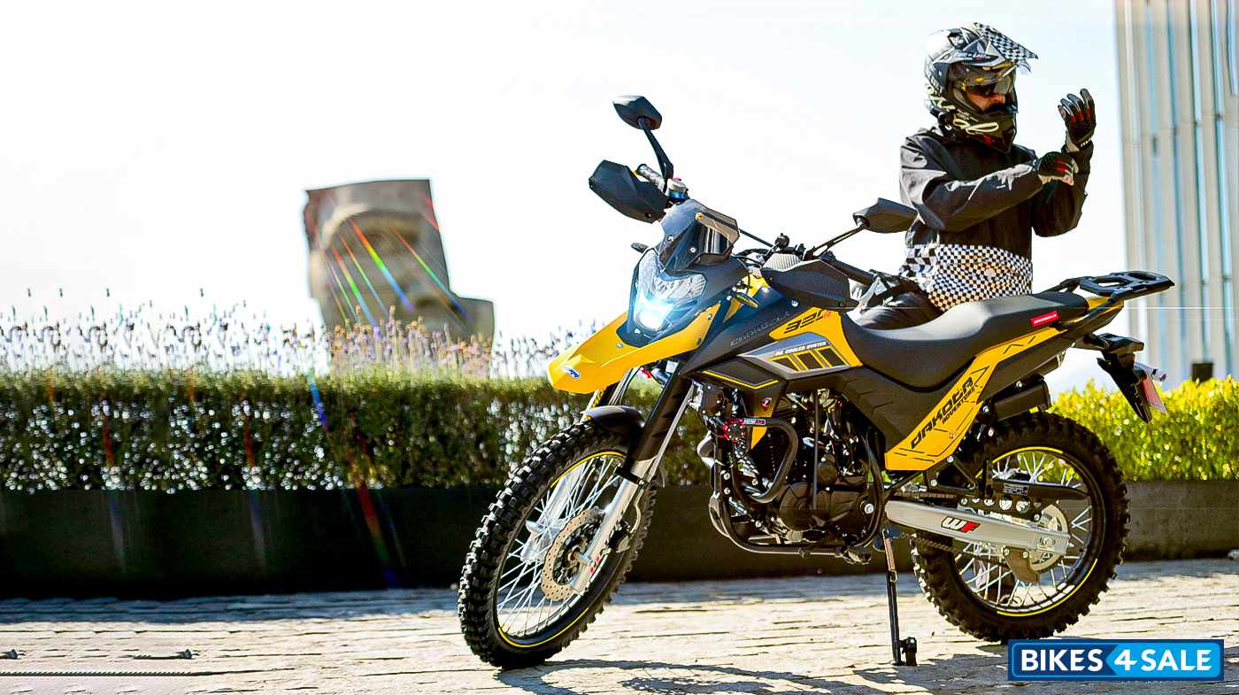 Carabela Dakota 320R