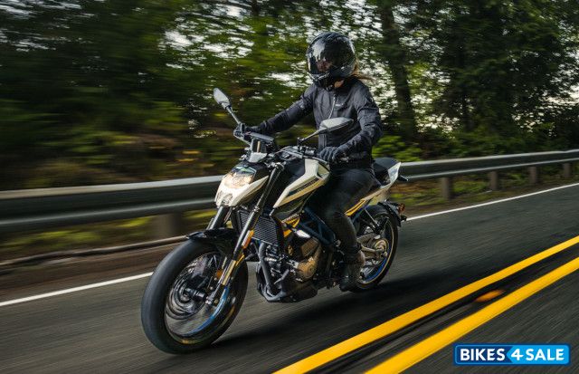 CFMoto 2024 300NK CFMoto 2024 300NK