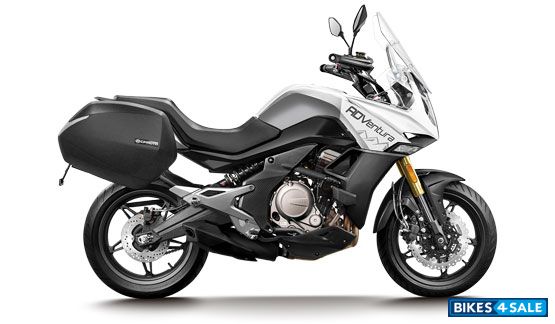 CFMoto 650 Adventura Nebula White/Matte Titanium Gray