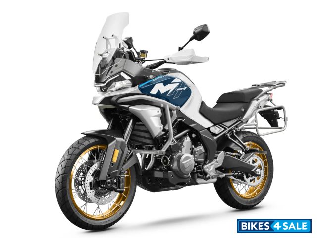 CFMoto 700MT CFMoto 700MT