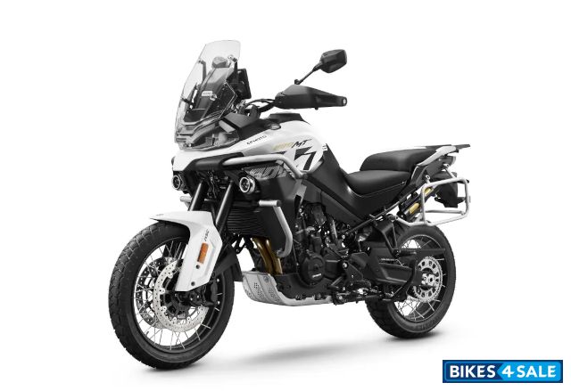 CFMoto 800MT-ES CFMoto 800MT-ES