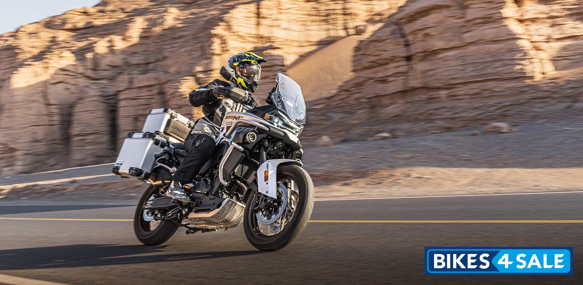 CFMoto 800MT-ES