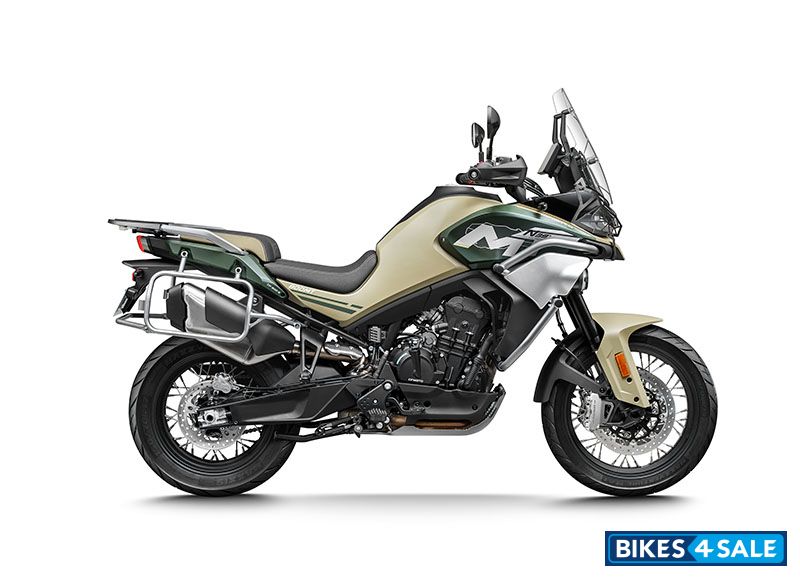 CFMoto 800MT Touring Sandstone Yellow