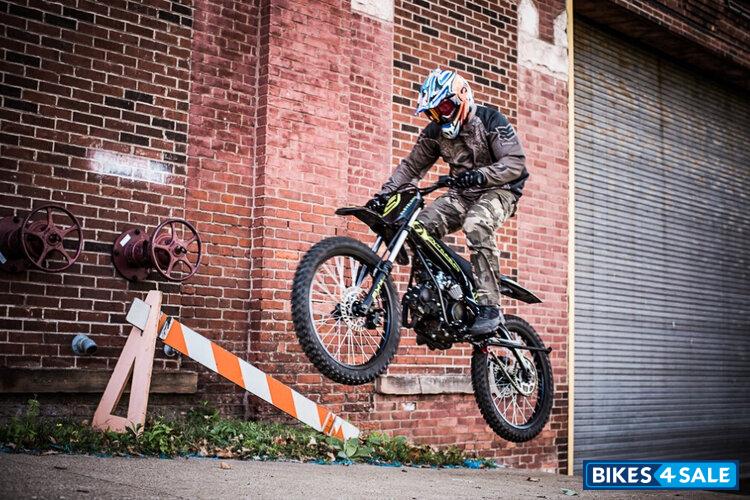 Cleveland Cyclewerks FXX