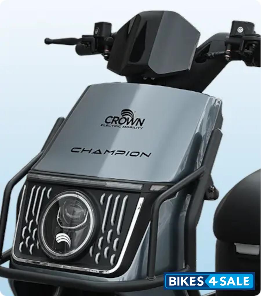 Crown Champion Pro Smart Headlight with Signature LED Ring