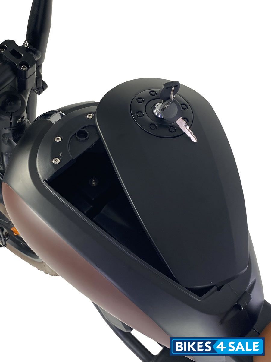 Cruz 73 Retro Mariner Special Edition