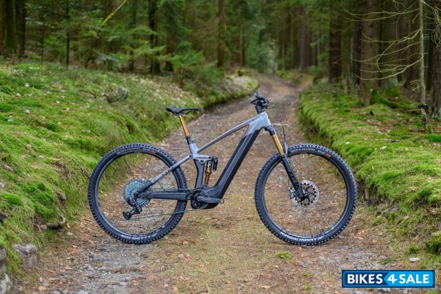 CUBE 2022 Stereo Hybrid 140 HPC SLT 750 29