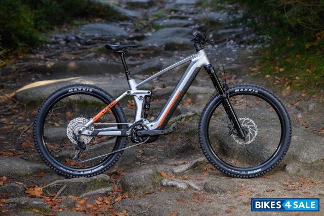 CUBE 2022 Stereo Hybrid 160 HPC SL 750 27.5