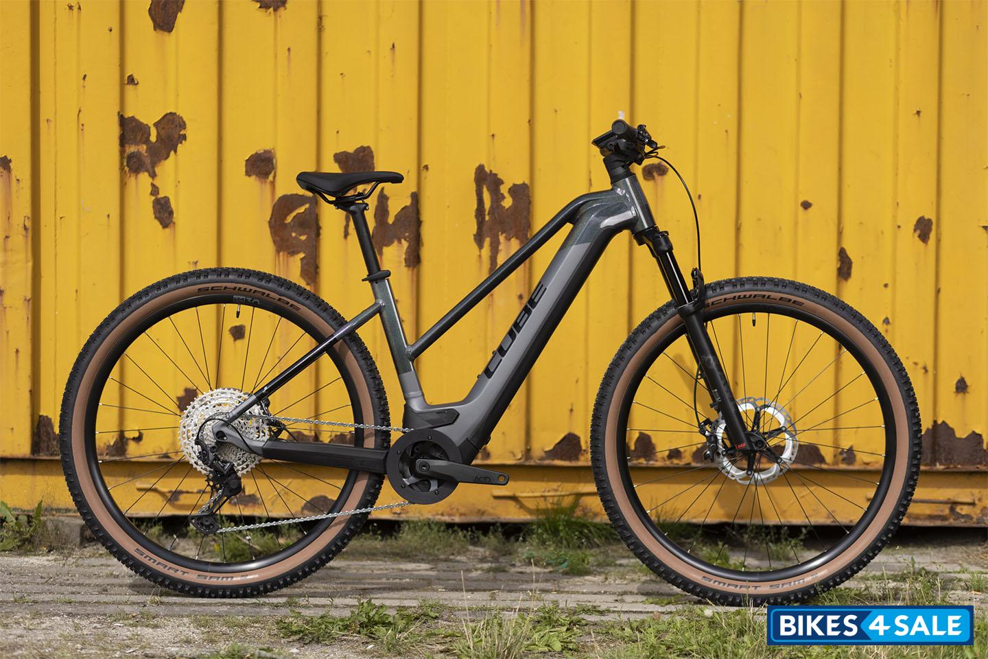 CUBE Reaction Hybrid SLT 750 29 2022