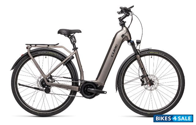 CUBE Town Hybrid SL 625