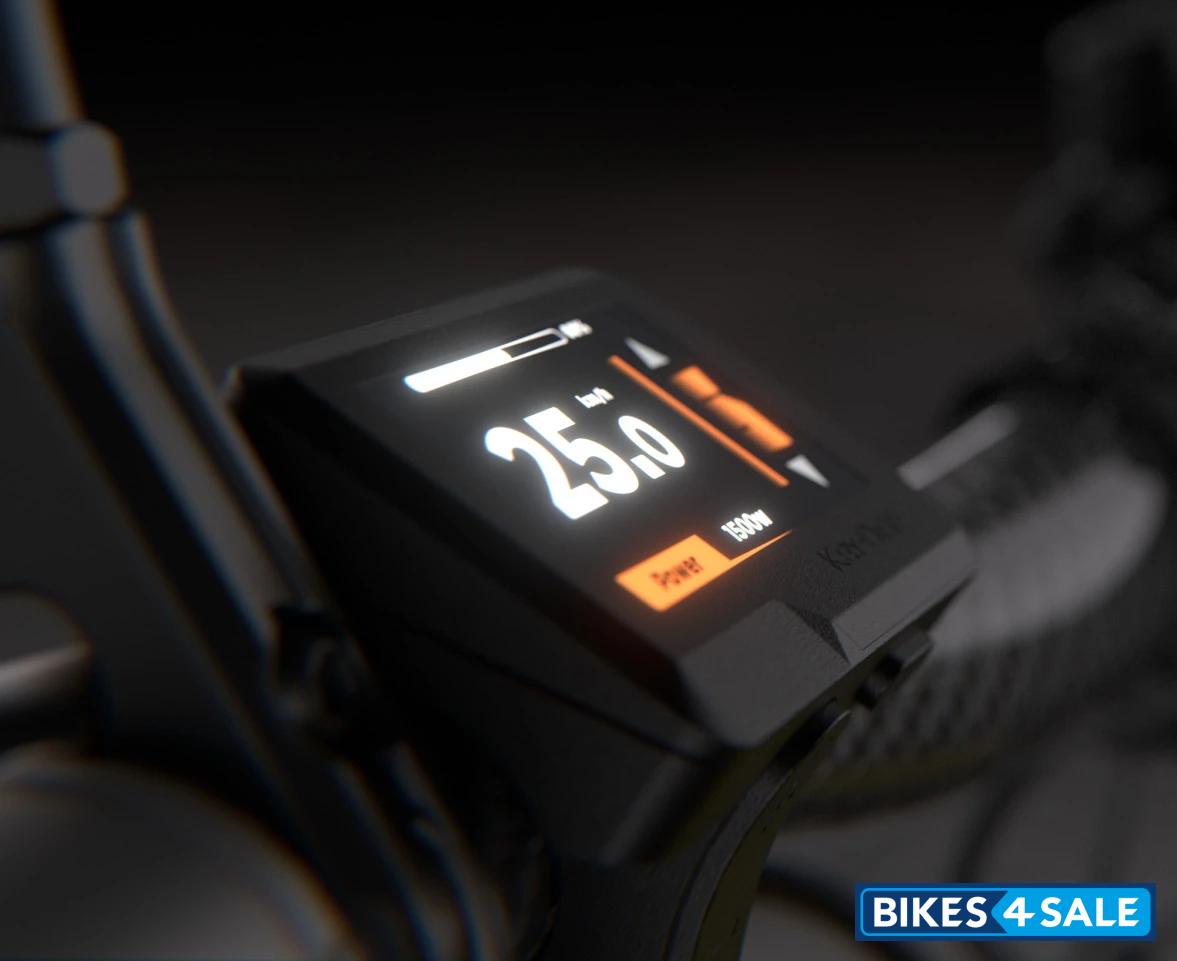 Denzel Alta Full-Color Digital Display