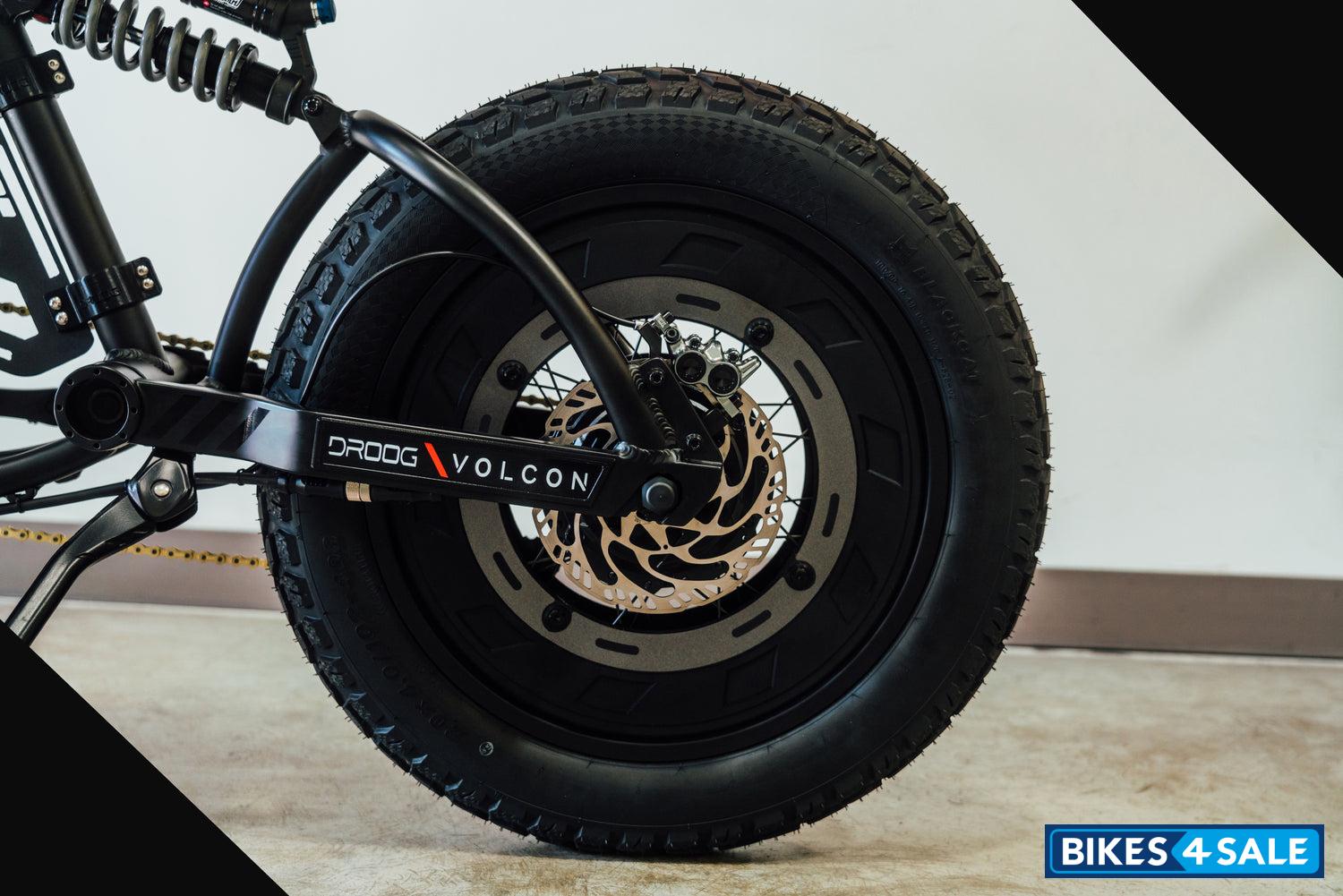 Droog Moto Droog X Volcon Brat