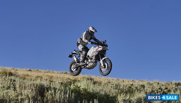 Ducati DesertX 2025