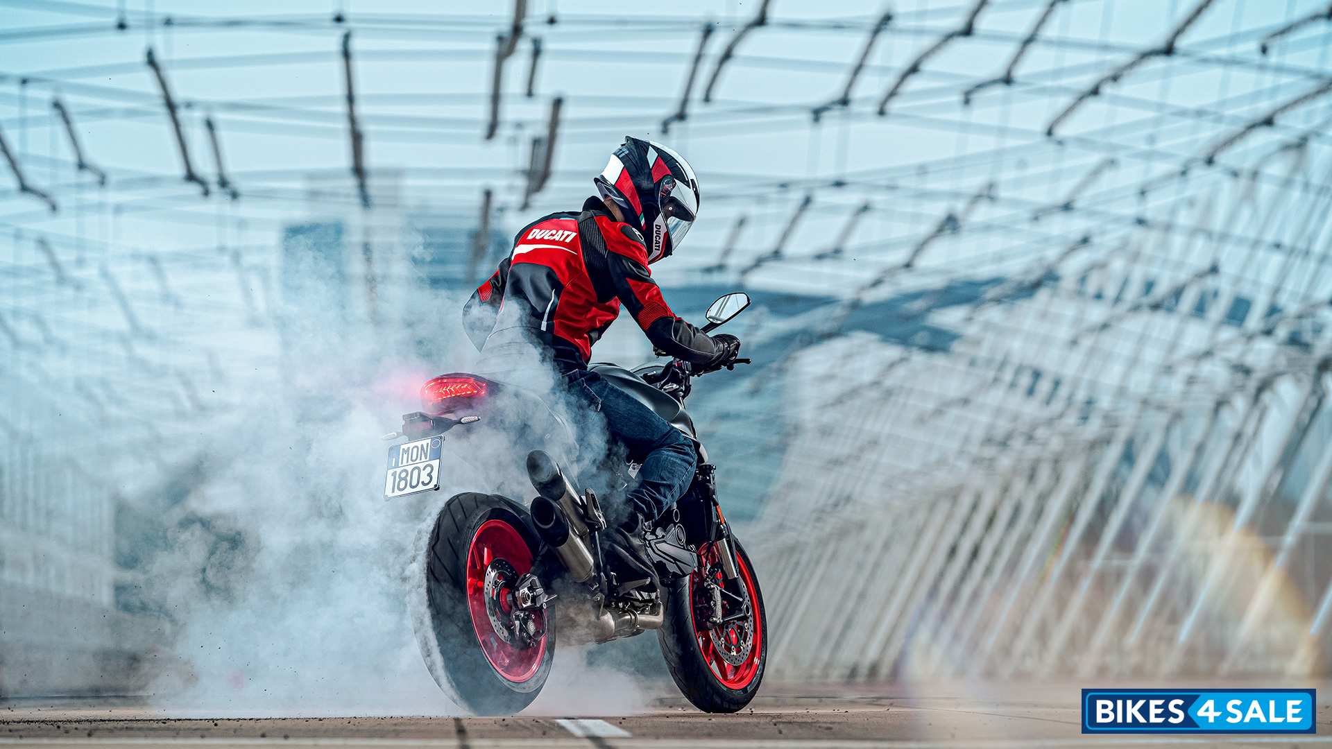 Ducati Monster Plus 2021
