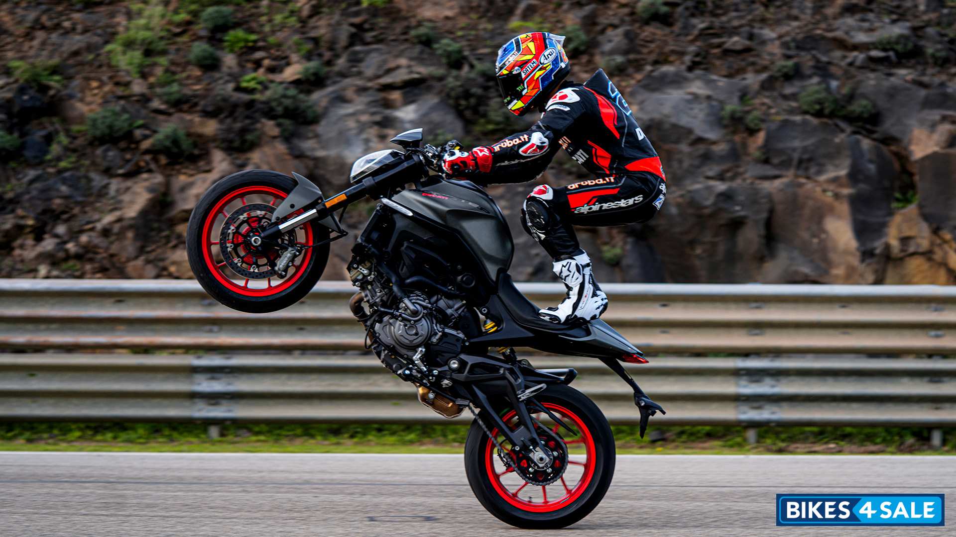 Ducati Monster Plus 2021
