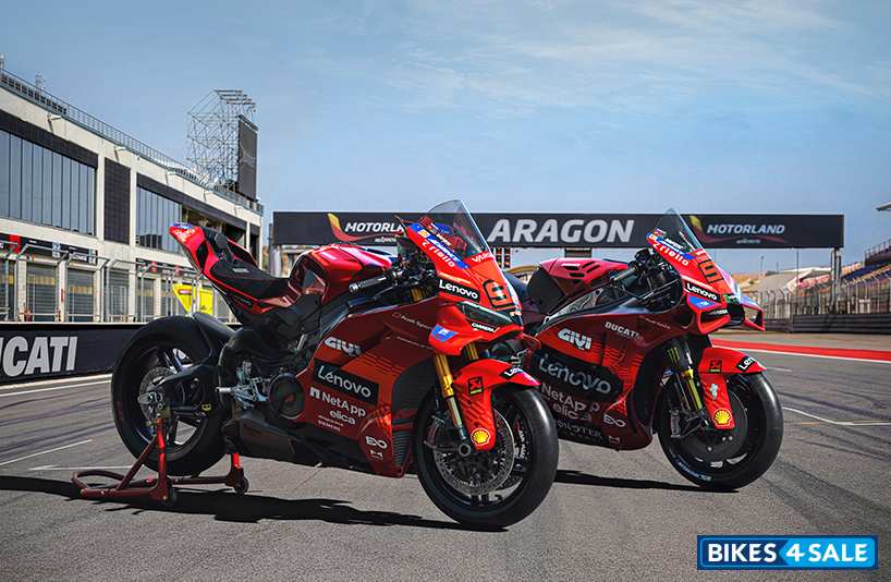 Ducati Panigale V4 Marquez 2025 World Champion Replica