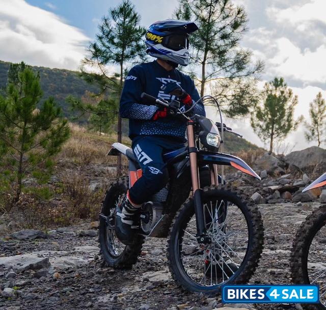 Electric Motion Escape X