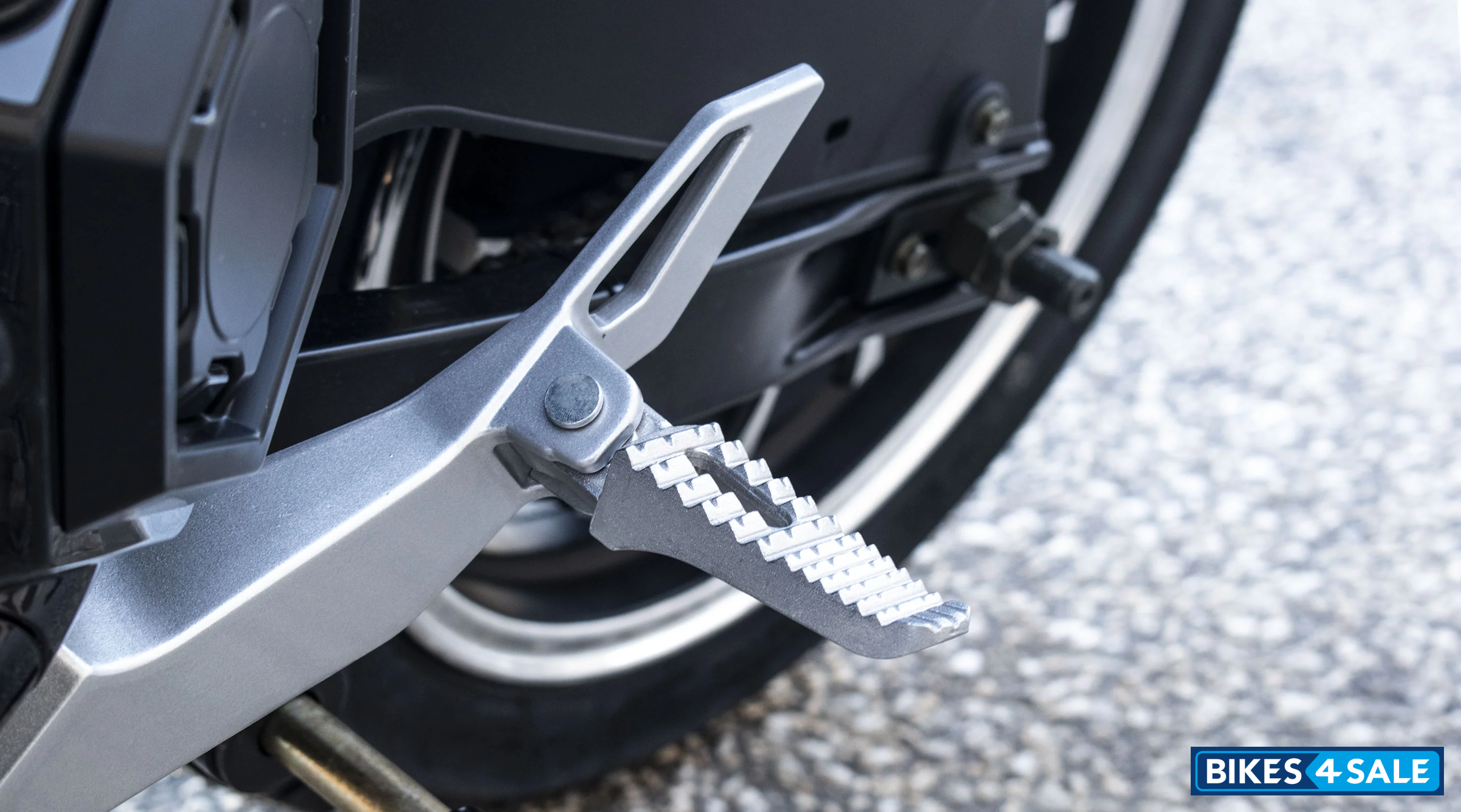 Emmo Kamen Foldable Passenger Footpeg