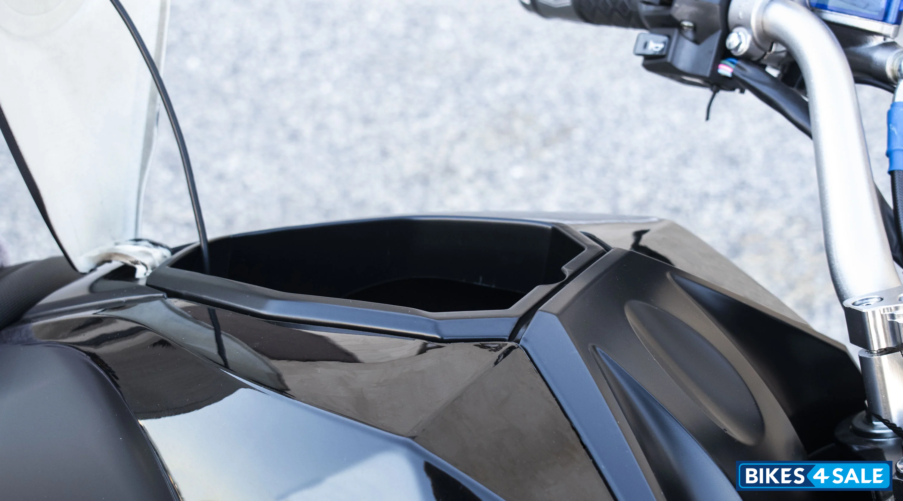 Emmo Kamen Front Gastank Storage plus Storage Case Set