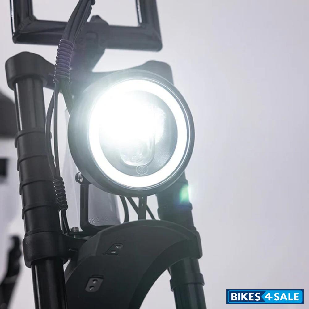 Fatboy Scrambler LED Headlight