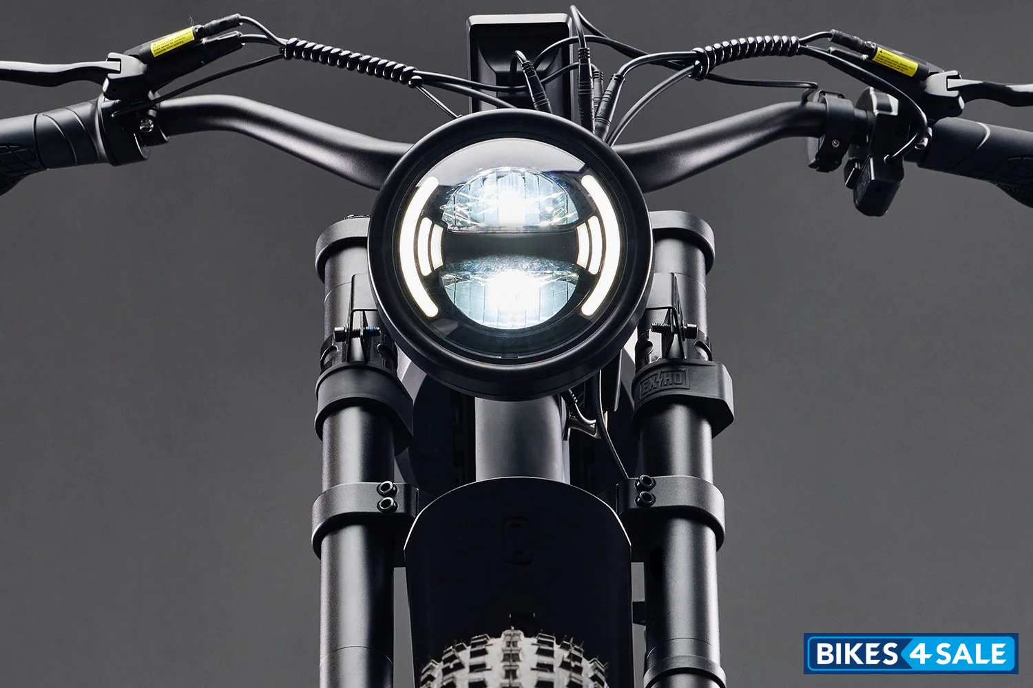 Flight Risk FR555 LED headlight