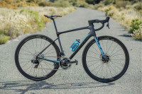 Photo 2. Giant Defy Advanced Pro 0 Red 