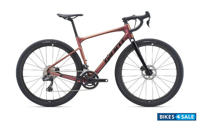 Giant Revolt Advanced Pro 1 2021